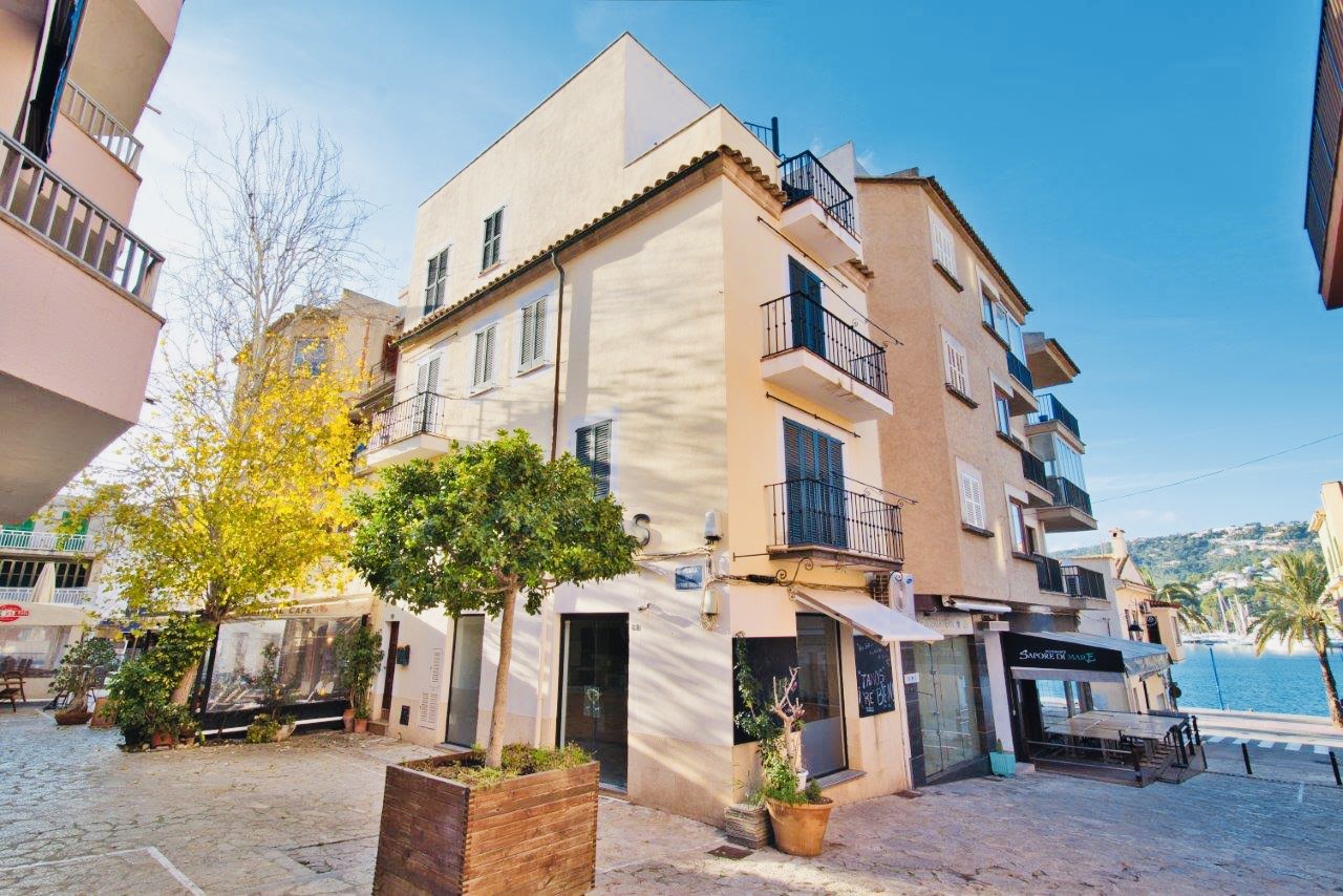 Beautiful Townhouse for sale in the center Port d’Andratx