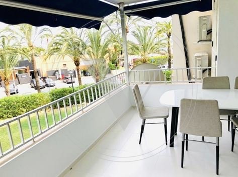 Beautiful reformed apartment in Portals with terrace.